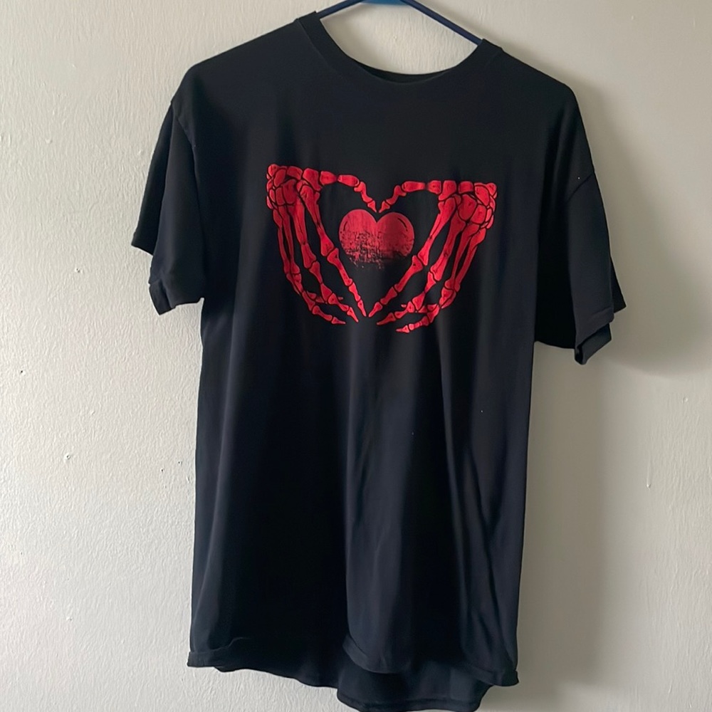 Heart and skull T-shirt